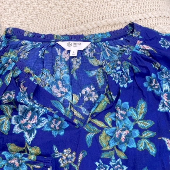 Candace Cameron Bure floral top size large - Picture 6 of 7